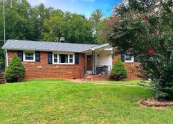 Pre-foreclosure in  Ridge Rd Spotsylvania, VA 22551