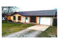 Pre-foreclosure in  Oakwood Cir Denton, TX 76208