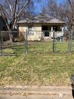 Pre-foreclosure in  E 16th St Austin, TX 78721