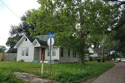 Pre-foreclosure Listing in N Resident St WHARTON, TX 77488