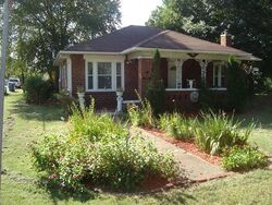  Carroll St N, Bruceton TN