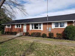 Pre-foreclosure in  Ben Johns Rd Smyrna, TN 37167