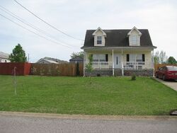 Pre-foreclosure in  Senator Dr Clarksville, TN 37042