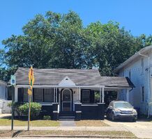 Pre-foreclosure in  Rutledge Ave Charleston, SC 29403