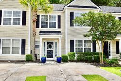 Pre-foreclosure in  Maple Grove Dr Summerville, SC 29485