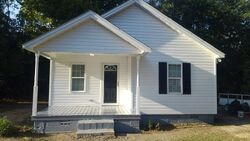 Pre-foreclosure in  Tillotson Ave Hartsville, SC 29550