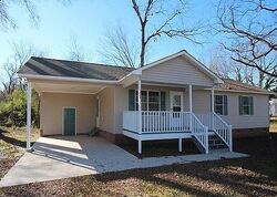  Oak St, Fort Lawn SC