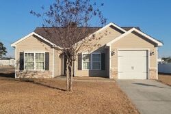 Pre-foreclosure in  Cottage Creek Cir Conway, SC 29527
