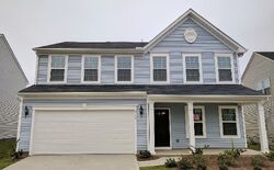 Pre-foreclosure in  Tuckborough St Greer, SC 29651