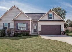 Pre-foreclosure in  Echo Ridge Dr Duncan, SC 29334