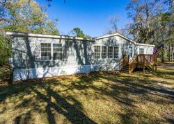 Pre-foreclosure in  Knollwood Ln Ladys Island, SC 29907