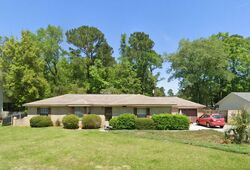 Pre-foreclosure in  Smythe Dr Summerville, SC 29485