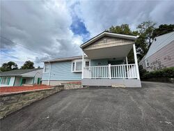 Pre-foreclosure in  New York Ave Mckeesport, PA 15133