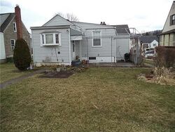 Pre-foreclosure in  Gordon St Mckeesport, PA 15132