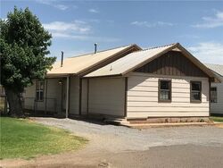 Pre-foreclosure Listing in S 3rd St SENTINEL, OK 73664