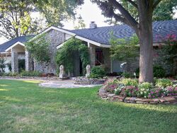 Pre-foreclosure in  E 74th St Tulsa, OK 74136