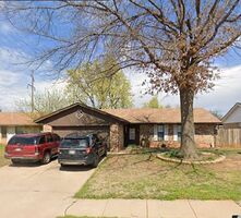 Pre-foreclosure in  Se 45th St Oklahoma City, OK 73135
