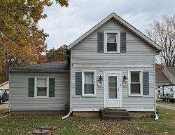 Pre-foreclosure in  East Ave Elyria, OH 44035