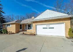 Pre-foreclosure in  Colony Dr Cleveland, OH 44143