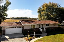 Pre-foreclosure Listing in County Road 55 GIBSONBURG, OH 43431