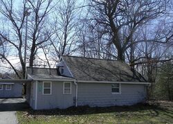 Pre-foreclosure in  Kenyon Dr Se Warren, OH 44484