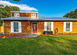 Pre-foreclosure in  Race Track Rd New Bern, NC 28562