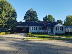 Pre-foreclosure in  Farm Life Ave Vanceboro, NC 28586