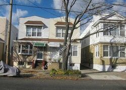 Pre-foreclosure in  Central Ave Ridgewood, NY 11385