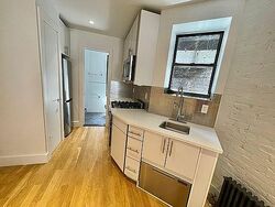Pre-foreclosure in  Madison St New York, NY 10002