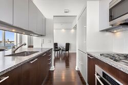 Pre-foreclosure in  Riverside Blvd n New York, NY 10069