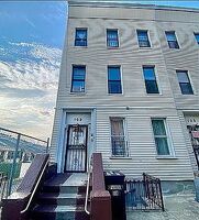Pre-foreclosure in  Hull St Brooklyn, NY 11233