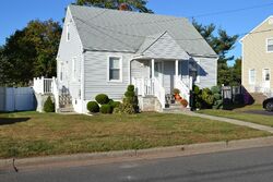 Pre-foreclosure in  Montrose Ave South Plainfield, NJ 07080
