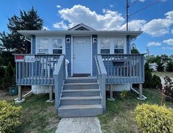 Pre-foreclosure in  Pacific Ave Pleasantville, NJ 08232
