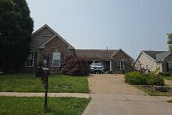 Pre-foreclosure in  Pearview Dr Saint Peters, MO 63376