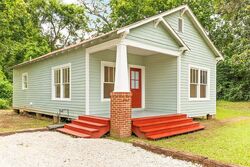Pre-foreclosure in  N Wall St Natchez, MS 39120