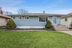 Pre-foreclosure in  Idaho Ave Hammond, IN 46323