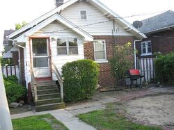 Pre-foreclosure in  Dyer Blvd Hammond, IN 46320