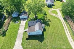 Pre-foreclosure in  S County Road 200 W Paris Crossing, IN 47270