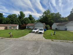 Pre-foreclosure in  Woodpointe Dr Indianapolis, IN 46234