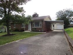 Pre-foreclosure in  N Helfrich Ave Evansville, IN 47720
