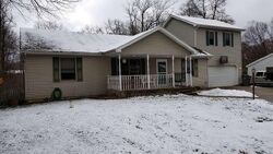 Pre-foreclosure in  Brink Ave Osceola, IN 46561