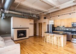 Pre-foreclosure in  S Clinton St Chicago, IL 60607