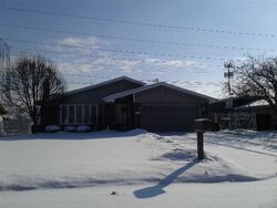 Pre-foreclosure in  Pheasant Ln Orland Park, IL 60467