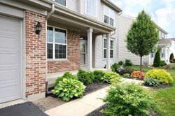 Pre-foreclosure in  HONEYSUCKLE LN Yorkville, IL 60560