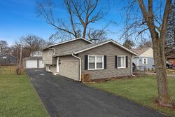  N Campbell Ave, Glenwood IL