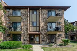 Pre-foreclosure in  Klein Creek Ct Carol Stream, IL 60188