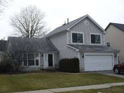 Pre-foreclosure in  CLOVER HILL LN Elgin, IL 60120