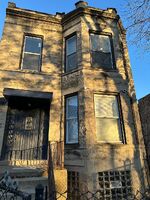 Pre-foreclosure in  S Marquette Dr Chicago, IL 60637