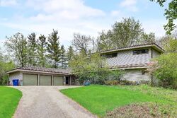 Pre-foreclosure in  W Lakeview Dr S Wauconda, IL 60084