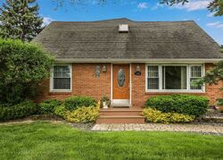 Pre-foreclosure in  Rutherford Ave Burbank, IL 60459